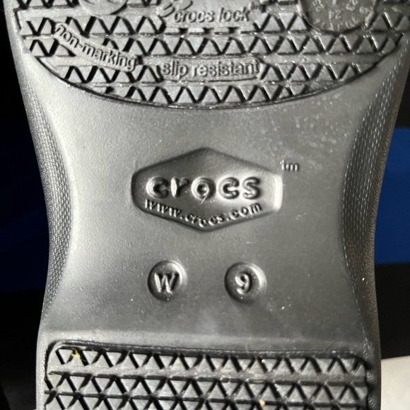 Crocs - Picture 5 of 6